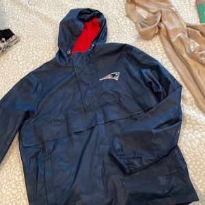 Mens patriots pullover rain jacket
